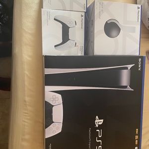 Selling Brand New Ps5 with extra accessories.